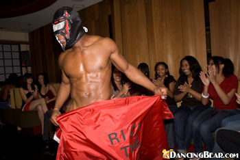  DancingBear gets his dick sucked  